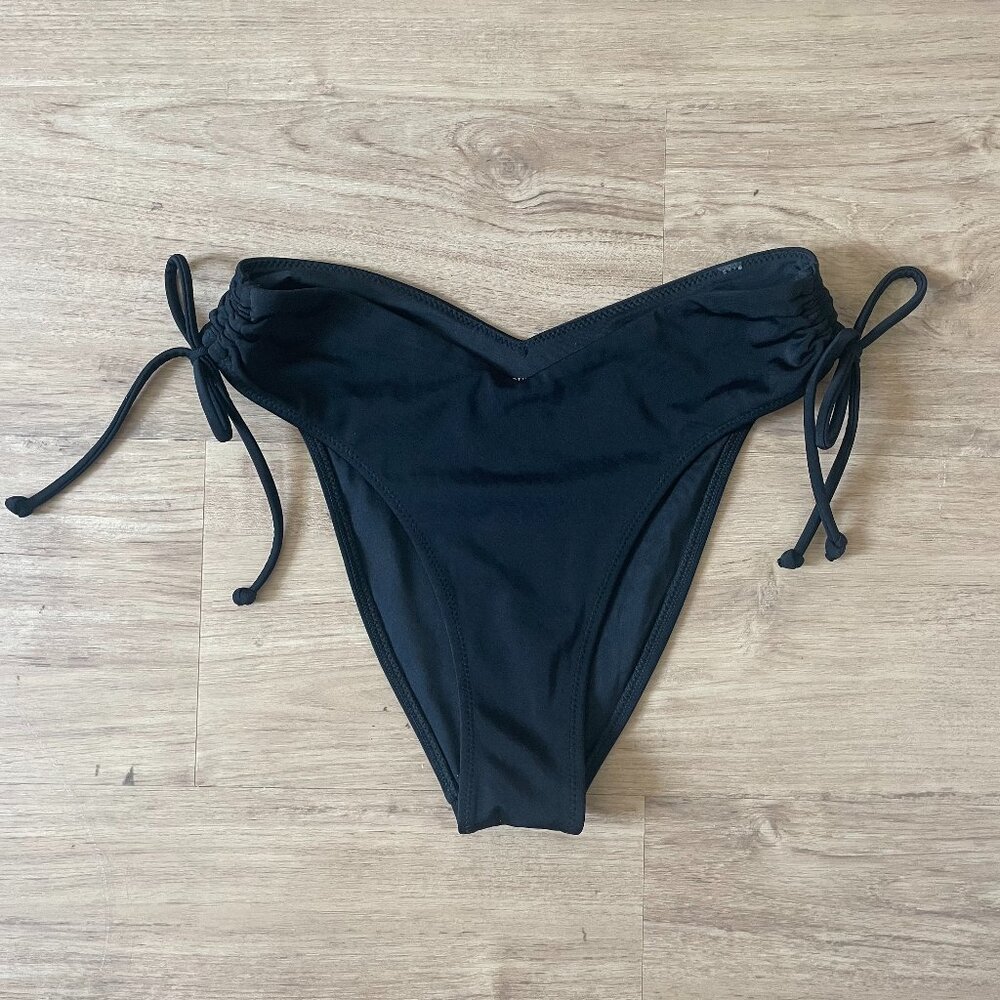 Victoria's Secret Swim Ruched Cheeky Bikini Bottom - Black - Size Small